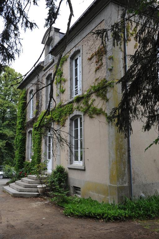 Manoir Des Turets Bed and Breakfast Yvré-lʼÉvêque Εξωτερικό φωτογραφία