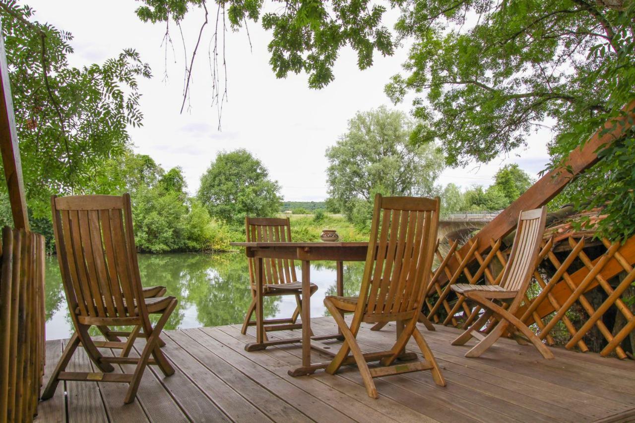 Manoir Des Turets Bed and Breakfast Yvré-lʼÉvêque Εξωτερικό φωτογραφία